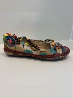 Socofy Colorful Mixed Media Mary Janes size 8